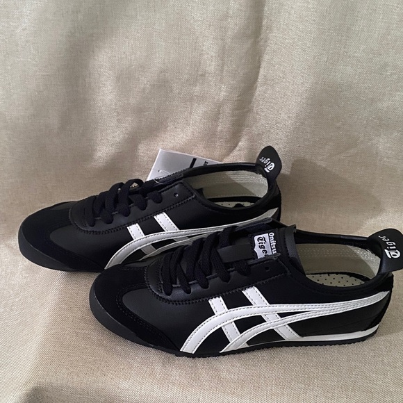 Onitsuka Tiger Mexico 66 Black/White Unisex Shoes